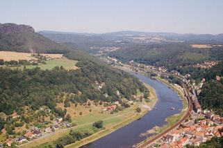 Česko se peče, řeky vysychají. Ministr Červený chce stavět jez - Médium.cz